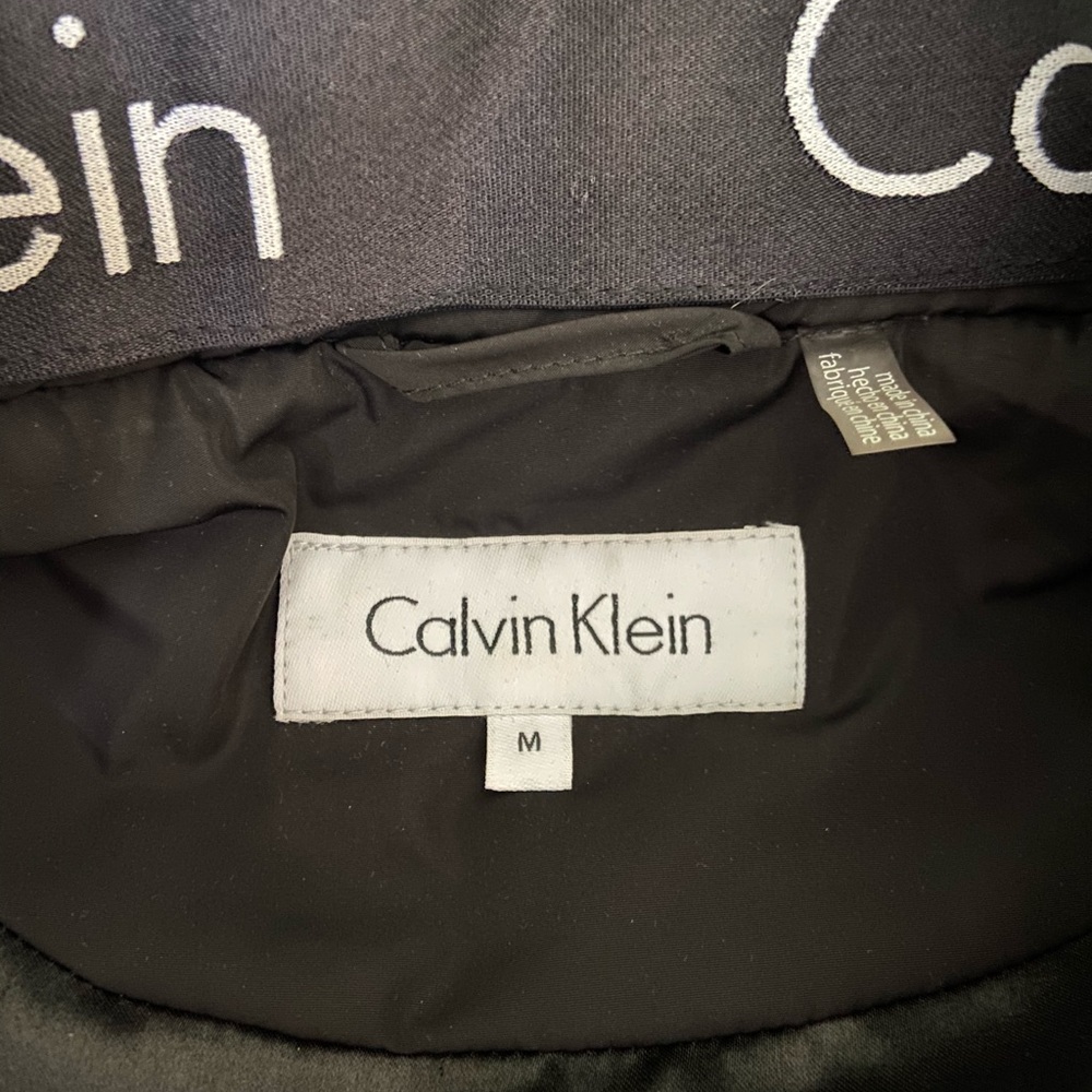 Calvin Klein Vest Women’s Medium - Picture 3 of 5